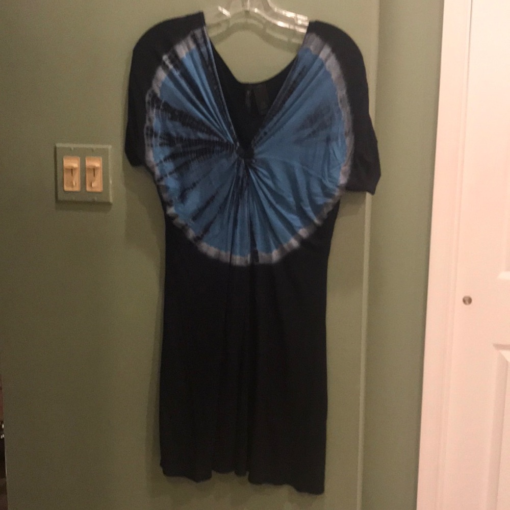 Fun Bisou Bisou twist front dress.